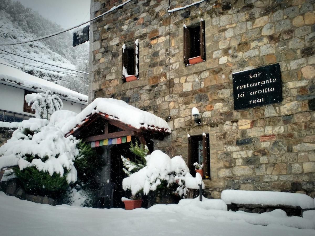 ポサダ・デ・バルデオン Refugio La Ardilla Realホステル エクステリア 写真